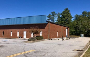 880 Royal Park Dr, Monroe, GA for lease Building Photo- Image 2 of 4