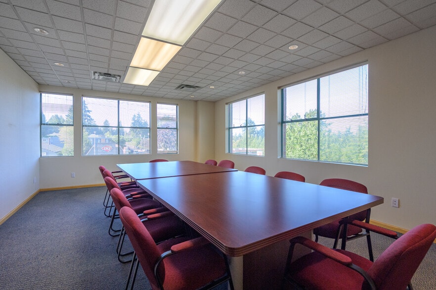 1530 56th St, Delta, BC for lease - Interior Photo - Image 2 of 23