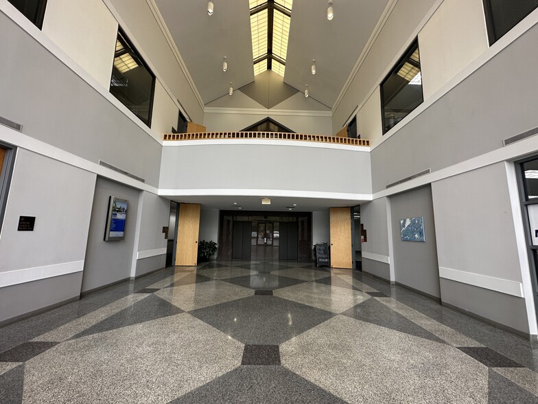 775 Spartan Blvd, Spartanburg, SC for lease - Interior Photo - Image 2 of 9