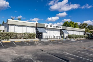 More details for 1901 Crystal Dr, Fort Myers, FL - Retail for Sale