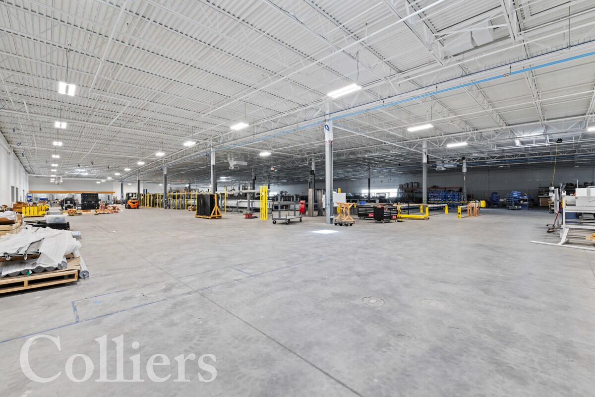 1200 N Happy Valley Rd, Nampa, ID for lease Interior Photo- Image 1 of 7