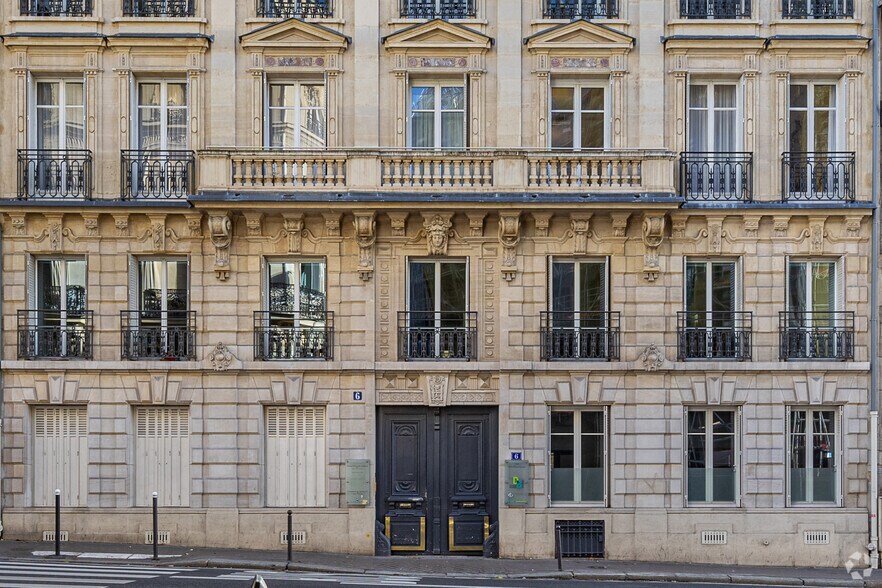 Office in Paris for lease - Building Photo - Image 3 of 4