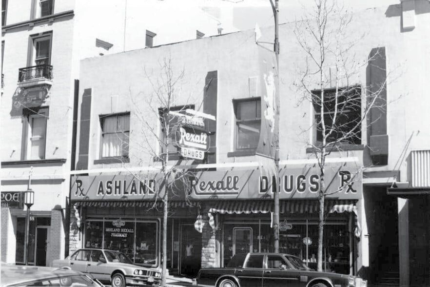 275 E Main St, Ashland, OR for lease - Building Photo - Image 2 of 2