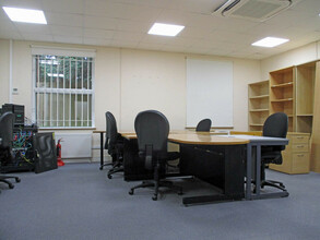 Park Rd, Crowborough for lease Interior Photo- Image 2 of 2