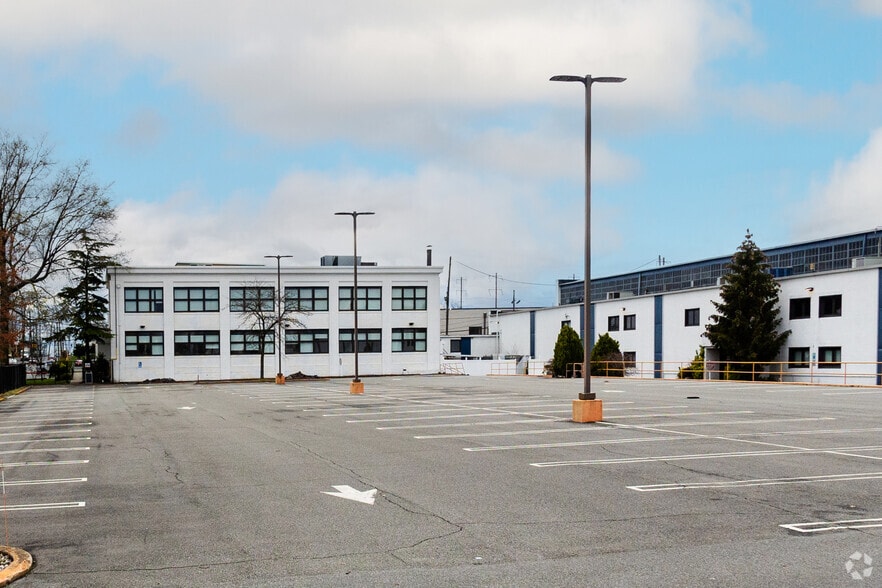 711 Lidgerwood Ave, Elizabeth, NJ for sale - Building Photo - Image 3 of 11