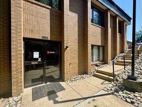 1342-1360 Old Bridge Rd, Woodbridge, VA for lease Interior Photo- Image 1 of 10