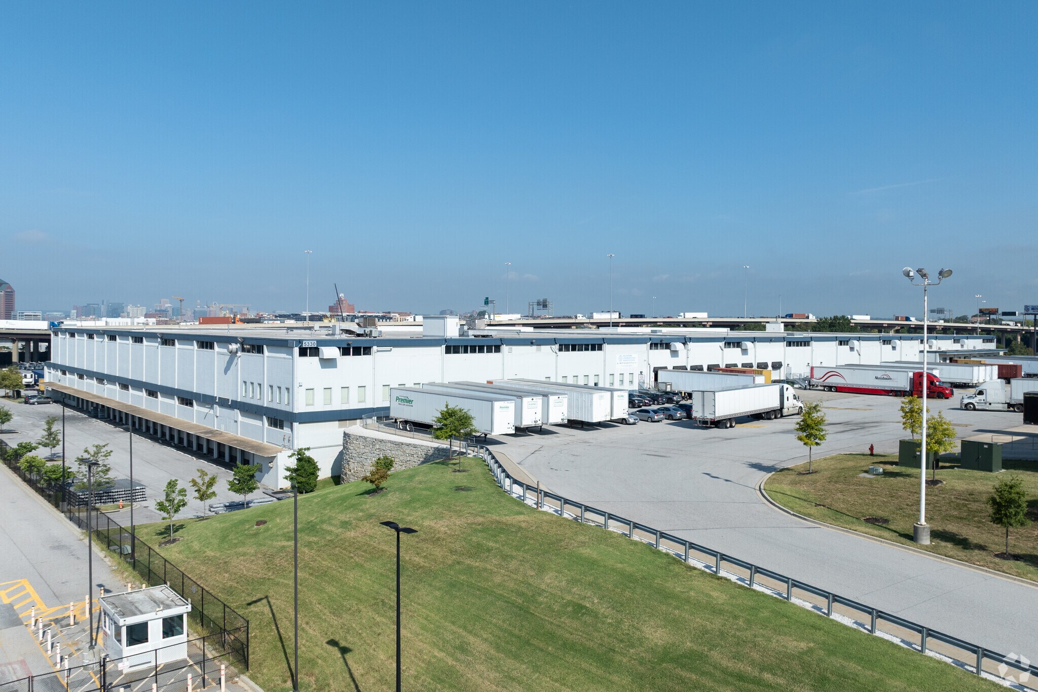 5250-5330 Holabird Ave, Baltimore, MD for sale Primary Photo- Image 1 of 1