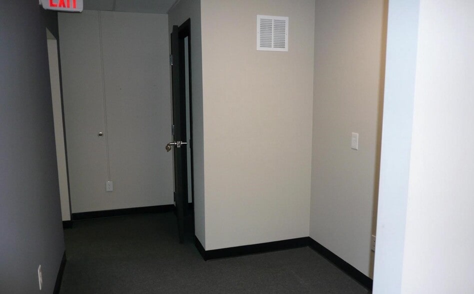 118 Dickerson Rd, North Wales, PA for lease - Interior Photo - Image 2 of 16