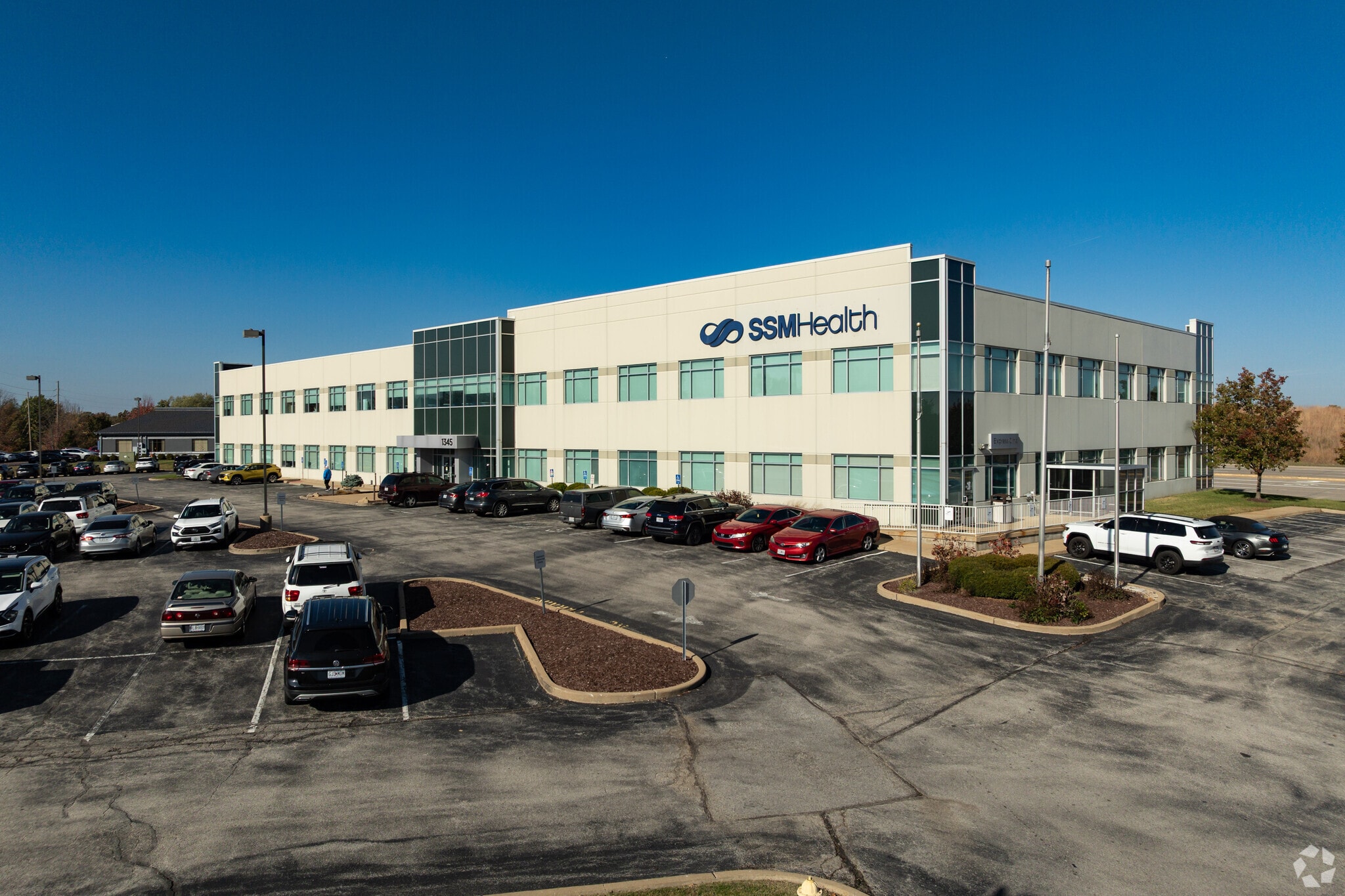 1345 Smizer Mill Rd, Fenton, MO for sale Primary Photo- Image 1 of 1