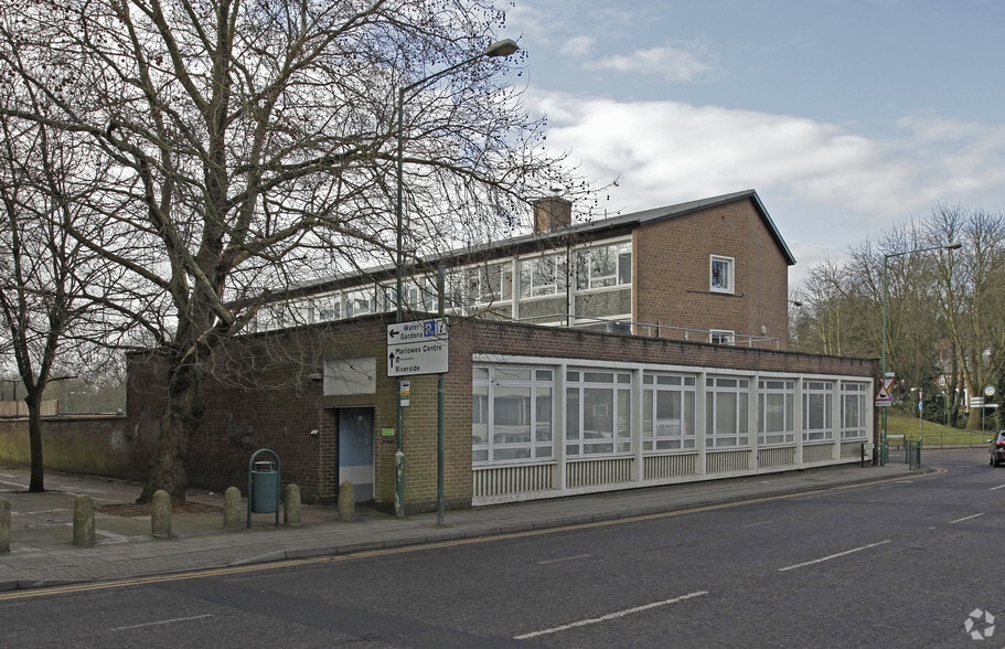 1 Waterhouse St, Hemel Hempstead for sale - Primary Photo - Image 1 of 1