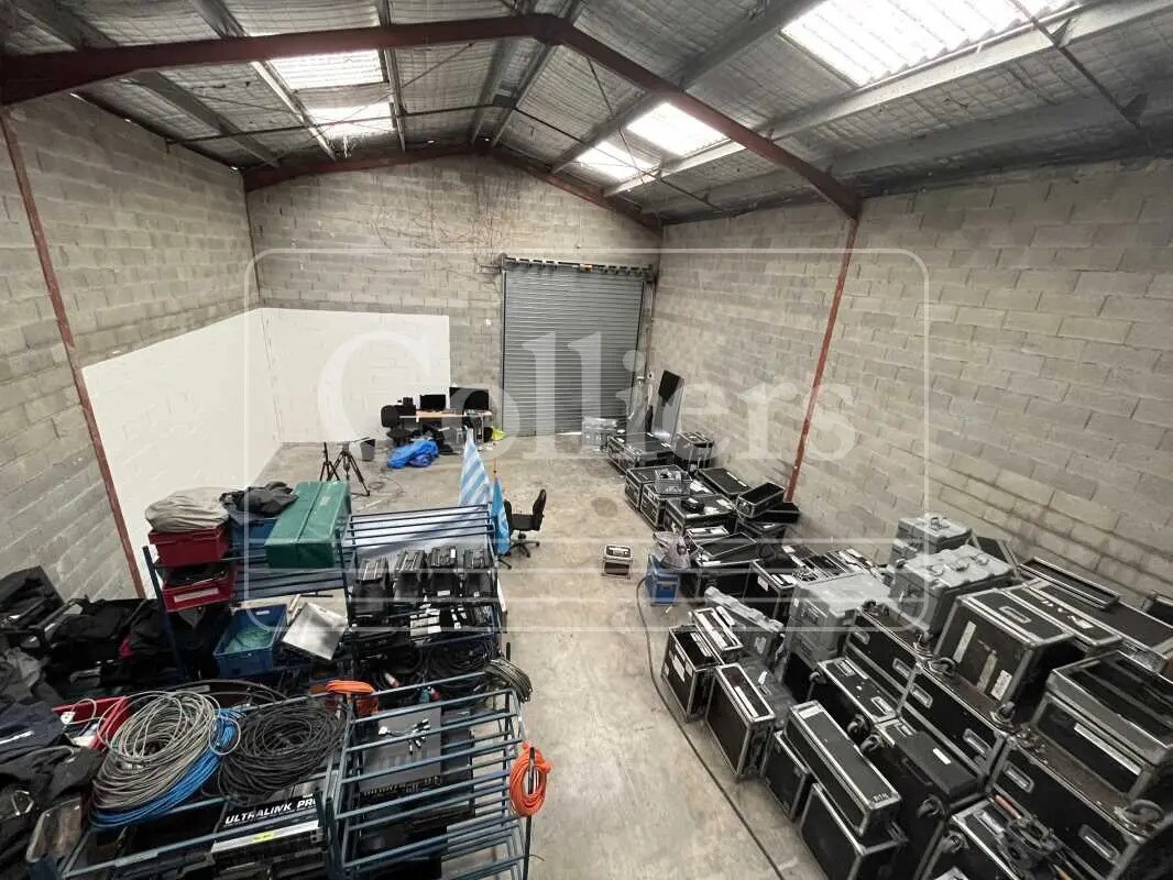 Office in Aix-en-Provence for lease Interior Photo- Image 1 of 18