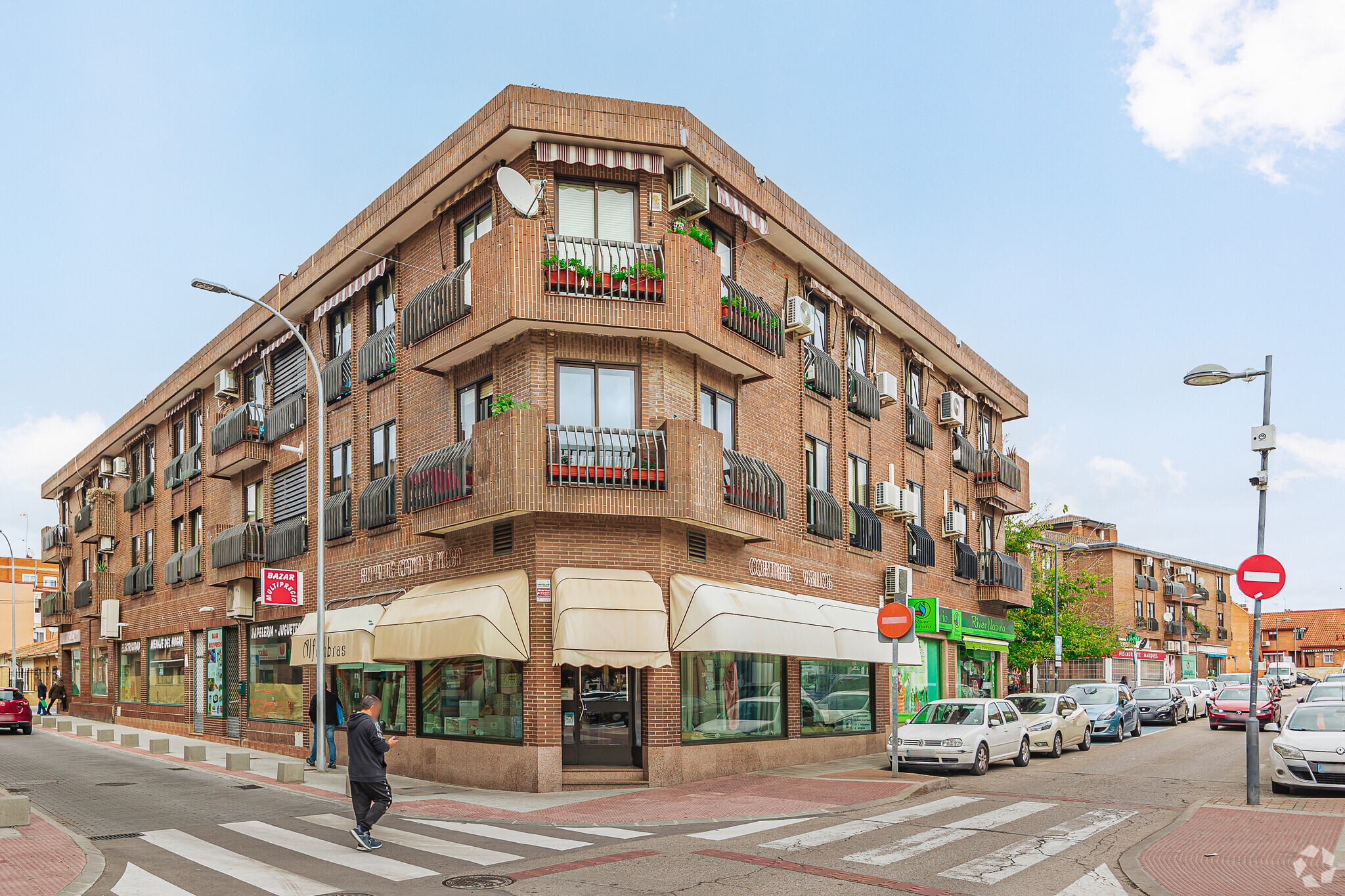 Calle la Era, 8, Mejorada del Campo, Madrid for sale Primary Photo- Image 1 of 3