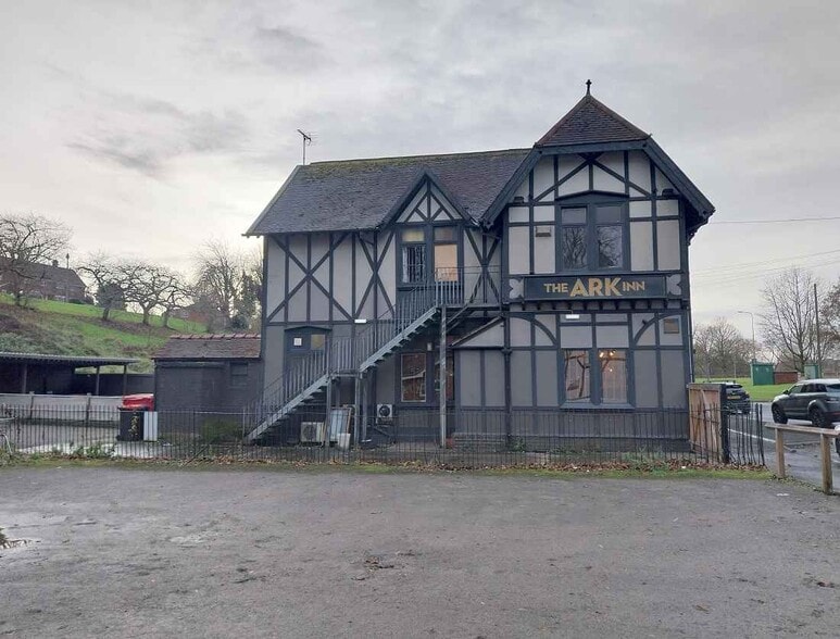 21 Market Pl, Winsford for sale - Building Photo - Image 2 of 7