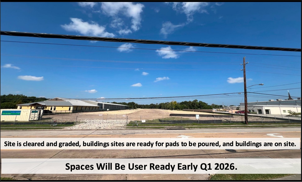 700 Houston Ave, Humble, TX for lease - Building Photo - Image 2 of 10