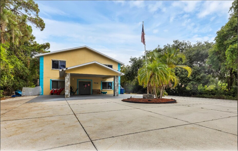 1362 Manasota Beach Rd, Englewood, FL for sale - Primary Photo - Image 2 of 38