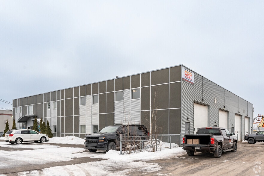 819 St J.-Ambroise-Craig, Lévis, QC for lease - Building Photo - Image 3 of 4