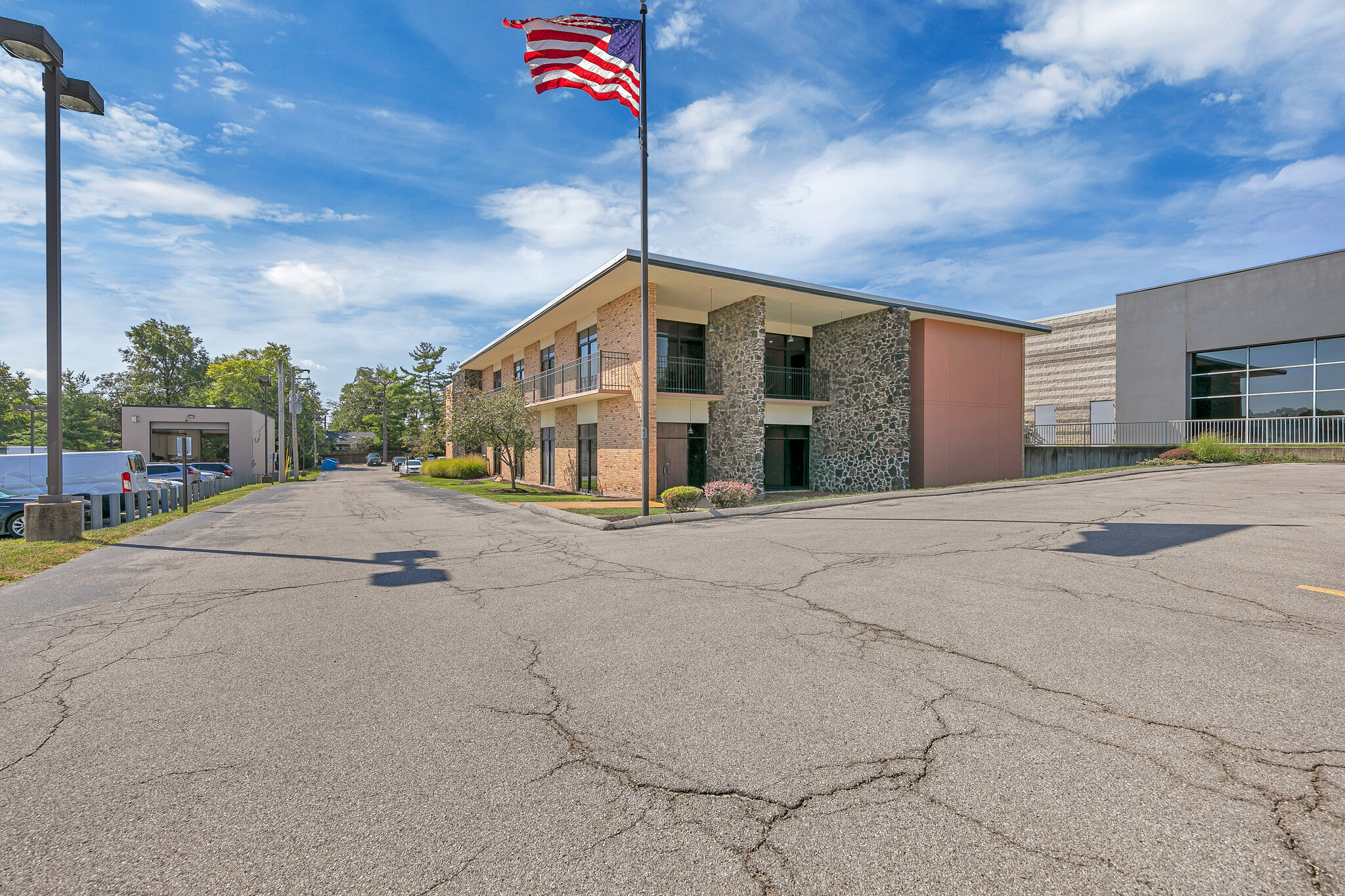 9920 Watson Rd, Crestwood, MO for lease Building Photo- Image 1 of 5