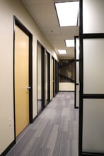 17040 Pilkington Rd, Lake Oswego, OR for lease Interior Photo- Image 2 of 5