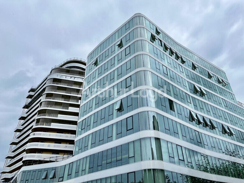 Office in Lille for lease - Building Photo - Image 2 of 10
