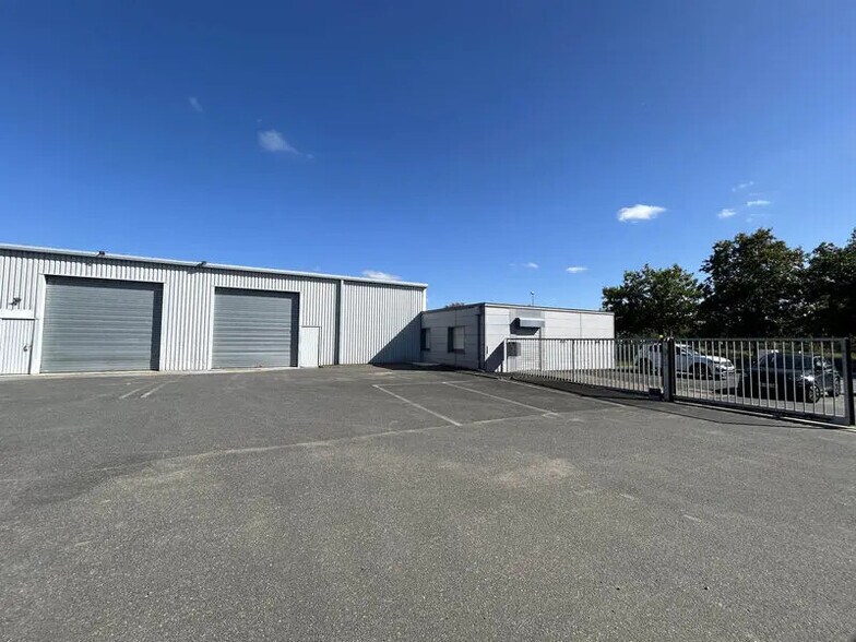 23 Route De La Navale, Couëron for lease - Building Photo - Image 2 of 7