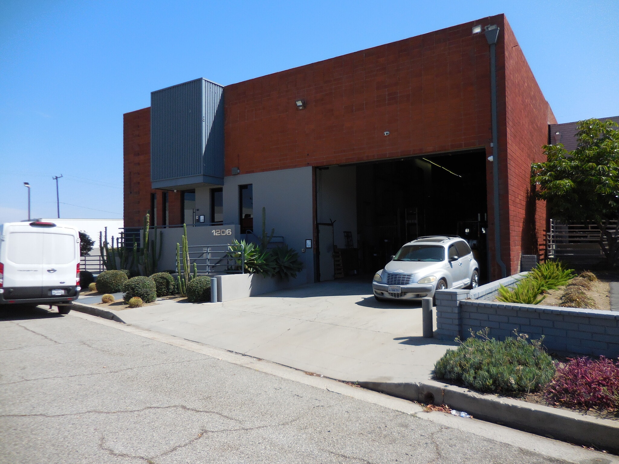 1206-1210 W Jon St, Torrance, CA for lease Interior Photo- Image 1 of 25