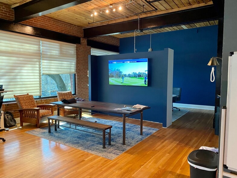 310 Arlington Ave, Charlotte, NC for lease - Interior Photo - Image 2 of 10