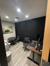 7645 E Evans Rd, Scottsdale, AZ for lease Interior Photo- Image 2 of 5