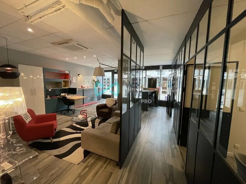 Retail in Bezannes for sale - Interior Photo - Image 2 of 6