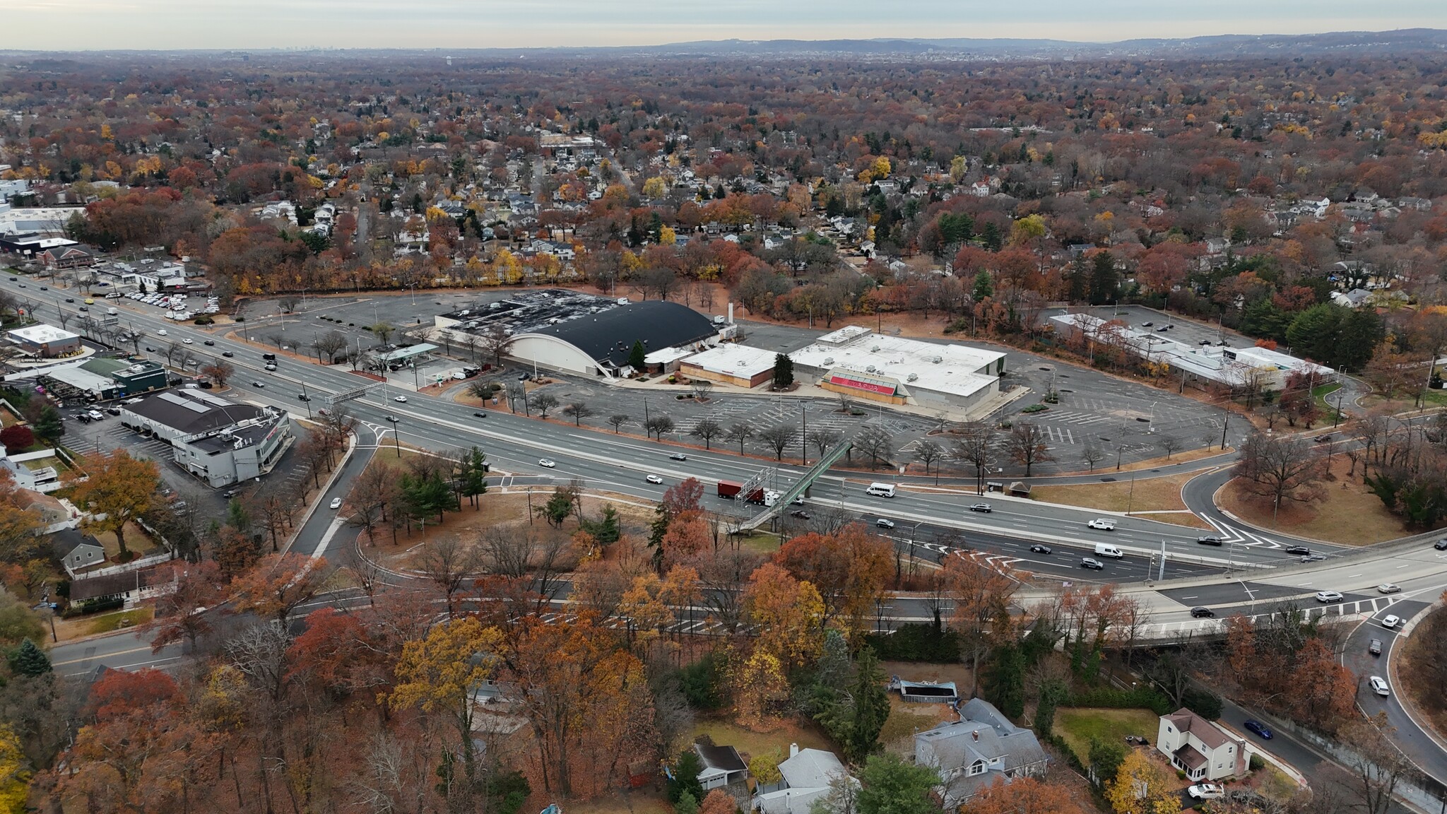 851 Rt-17, Paramus, NJ for lease Building Photo- Image 1 of 2