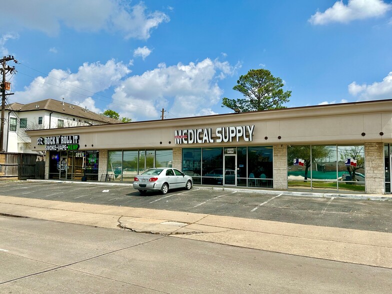 8721 Stella Link Rd, Houston, TX for lease - Building Photo - Image 3 of 4