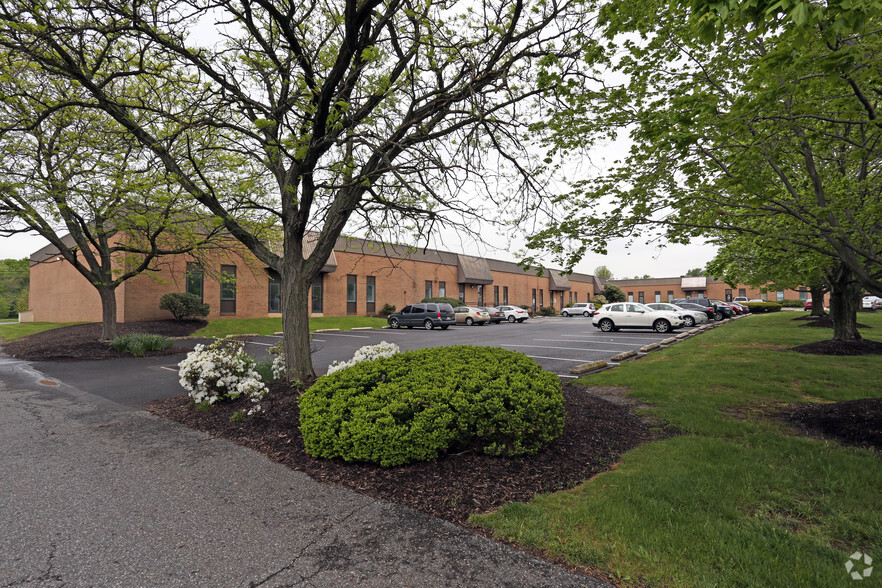 200-240 Turner Industrial Way, Aston, PA for lease - Building Photo - Image 3 of 10