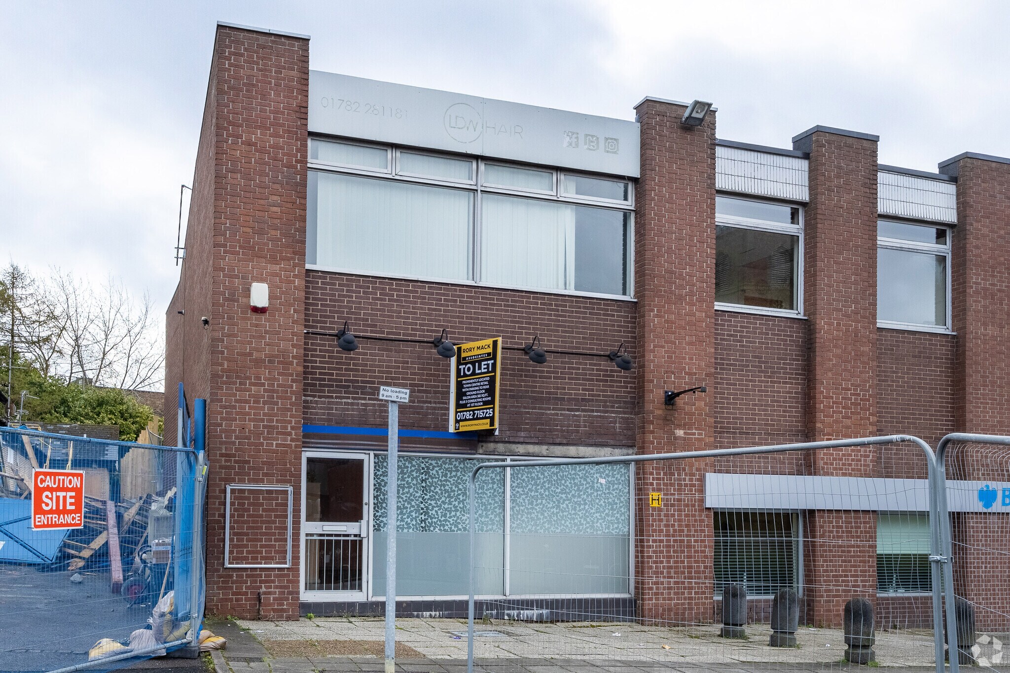 42 Town Rd, Stoke On Trent for lease Primary Photo- Image 1 of 3