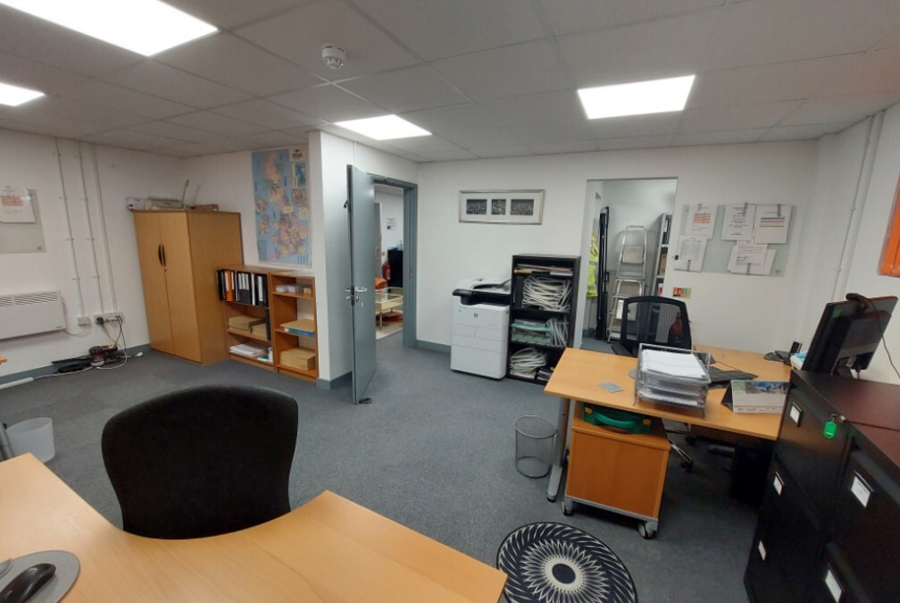 Almond Rd, St Neots for lease Interior Photo- Image 1 of 1