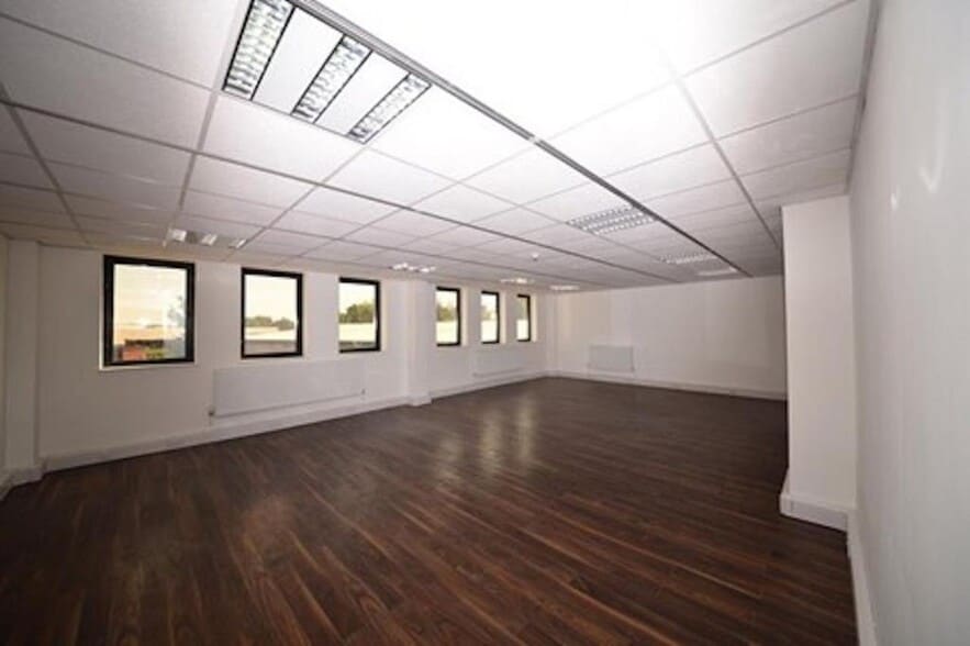 Alliance Rd, London for lease - Building Photo - Image 3 of 10