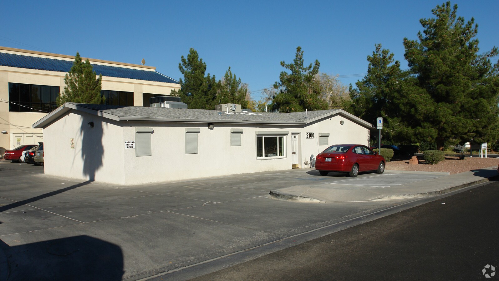 2100 Pinto Ln, Las Vegas, NV 89106