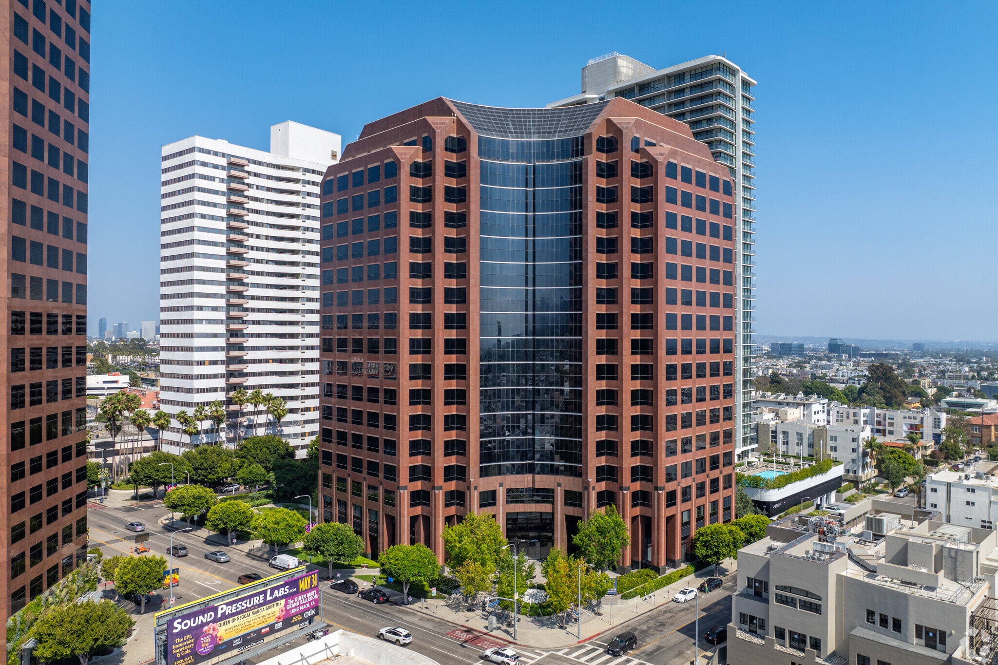 11766 Wilshire Blvd, Los Angeles, CA for lease Building Photo- Image 1 of 18