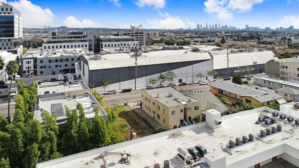 1449 N Bronson Ave, Los Angeles, CA for sale - Building Photo - Image 2 of 9