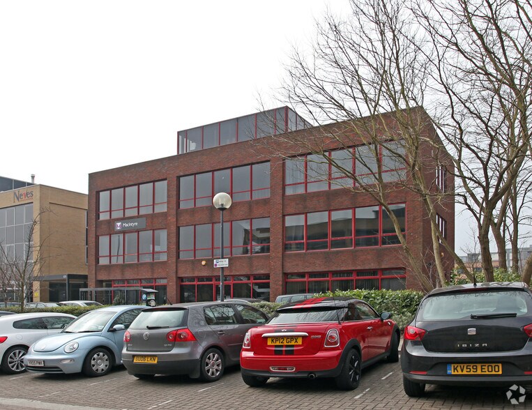 602 South Seventh St, Milton Keynes for lease - Primary Photo - Image 1 of 2