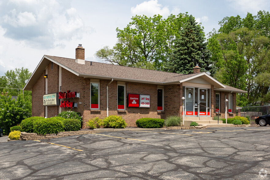 5180 Kalamazoo Ave SE, Grand Rapids, MI for lease - Primary Photo - Image 1 of 4