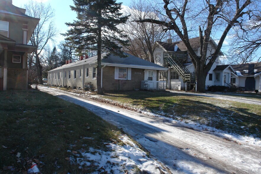 3326 University Ave, Des Moines, IA for sale - Primary Photo - Image 1 of 1