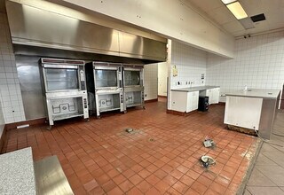 37005-37125 S Gratiot Ave, Clinton Township, MI for lease Interior Photo- Image 2 of 6