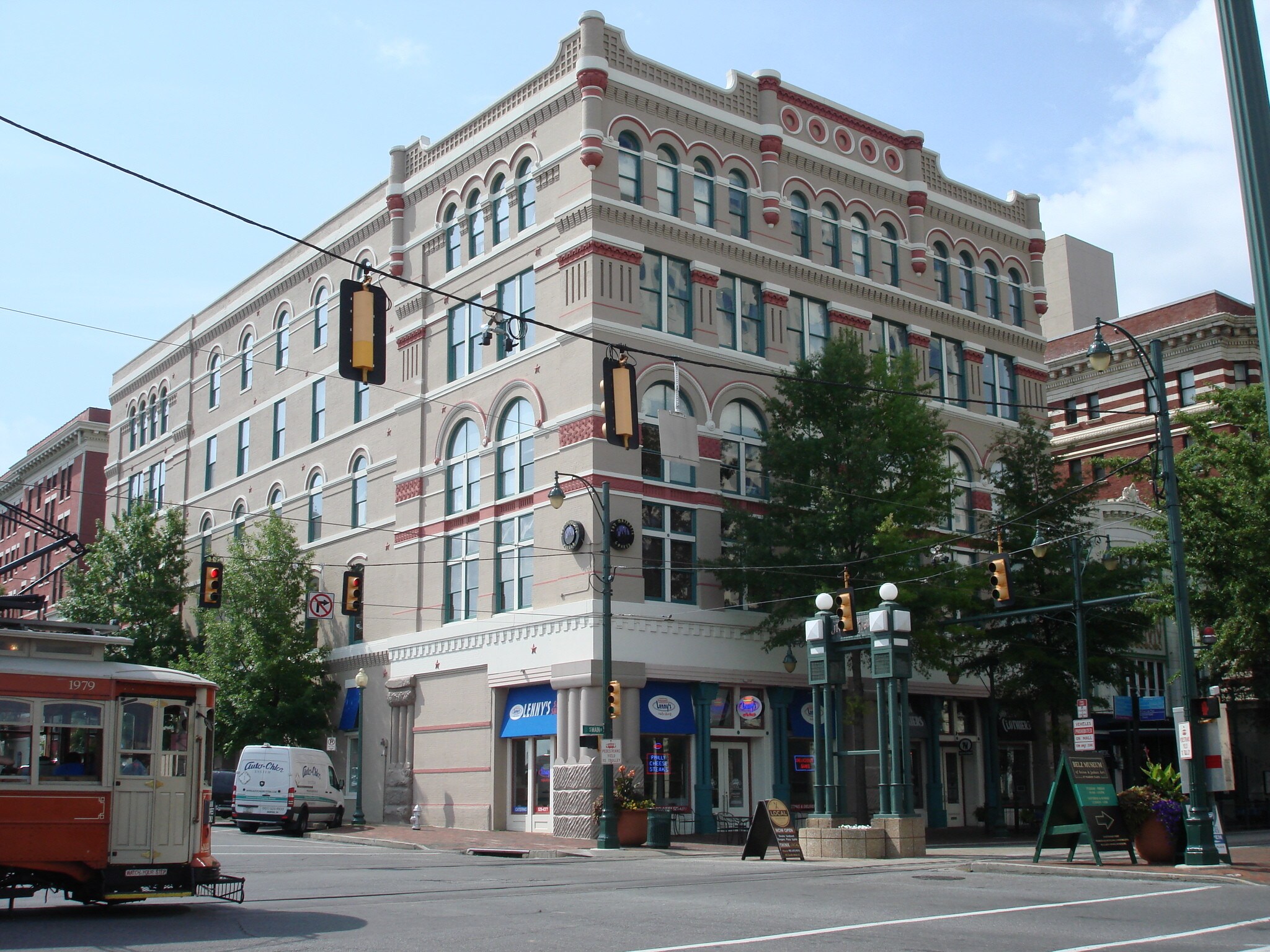 50 Peabody Pl, Memphis, TN for sale Building Photo- Image 1 of 1