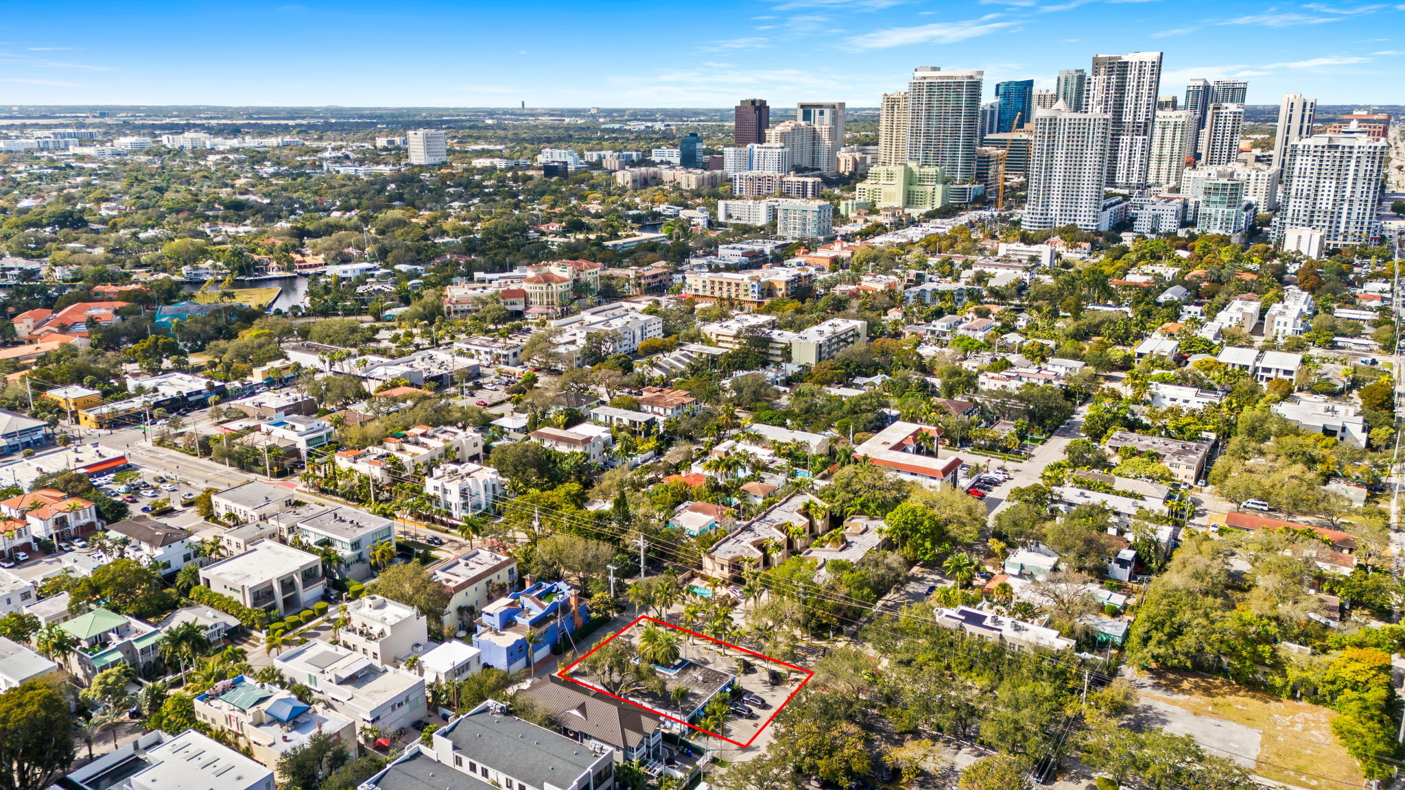 100 SE 15th Ave, Fort Lauderdale, FL for lease Interior Photo- Image 1 of 32