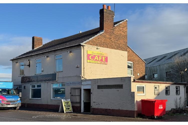 112 Spring Rd, Wolverhampton for sale - Building Photo - Image 1 of 5