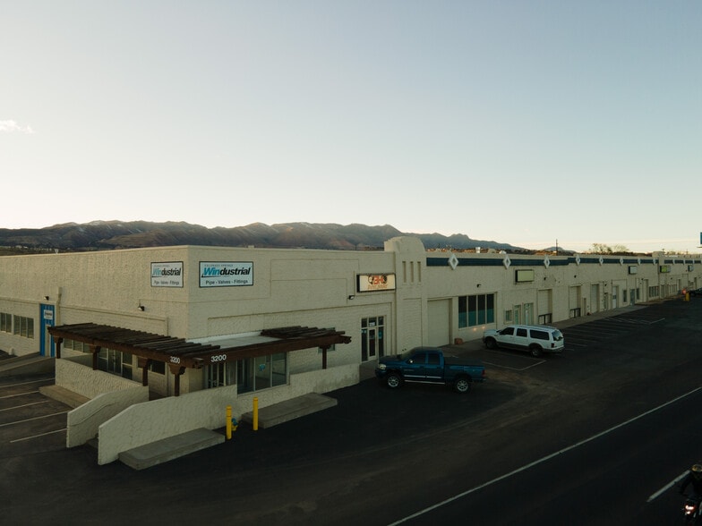 3200-3250 N Nevada Ave, Colorado Springs, CO for lease - Building Photo - Image 3 of 7