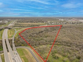 14 Acres Intersection I-37 & 410 Loop-South - Golf Course