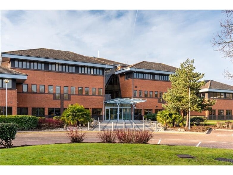 Gallows Hl, Warwick for lease - Primary Photo - Image 1 of 12