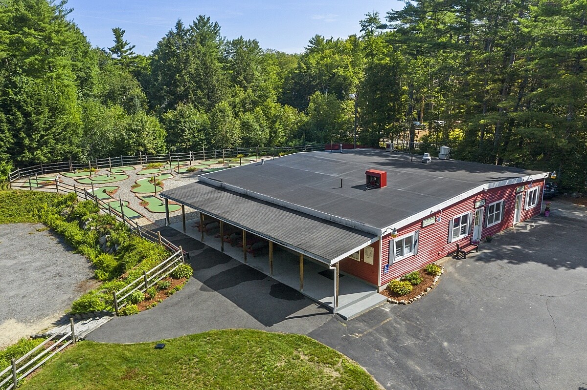 3 Dunn Rd, Ashburnham, MA 01430