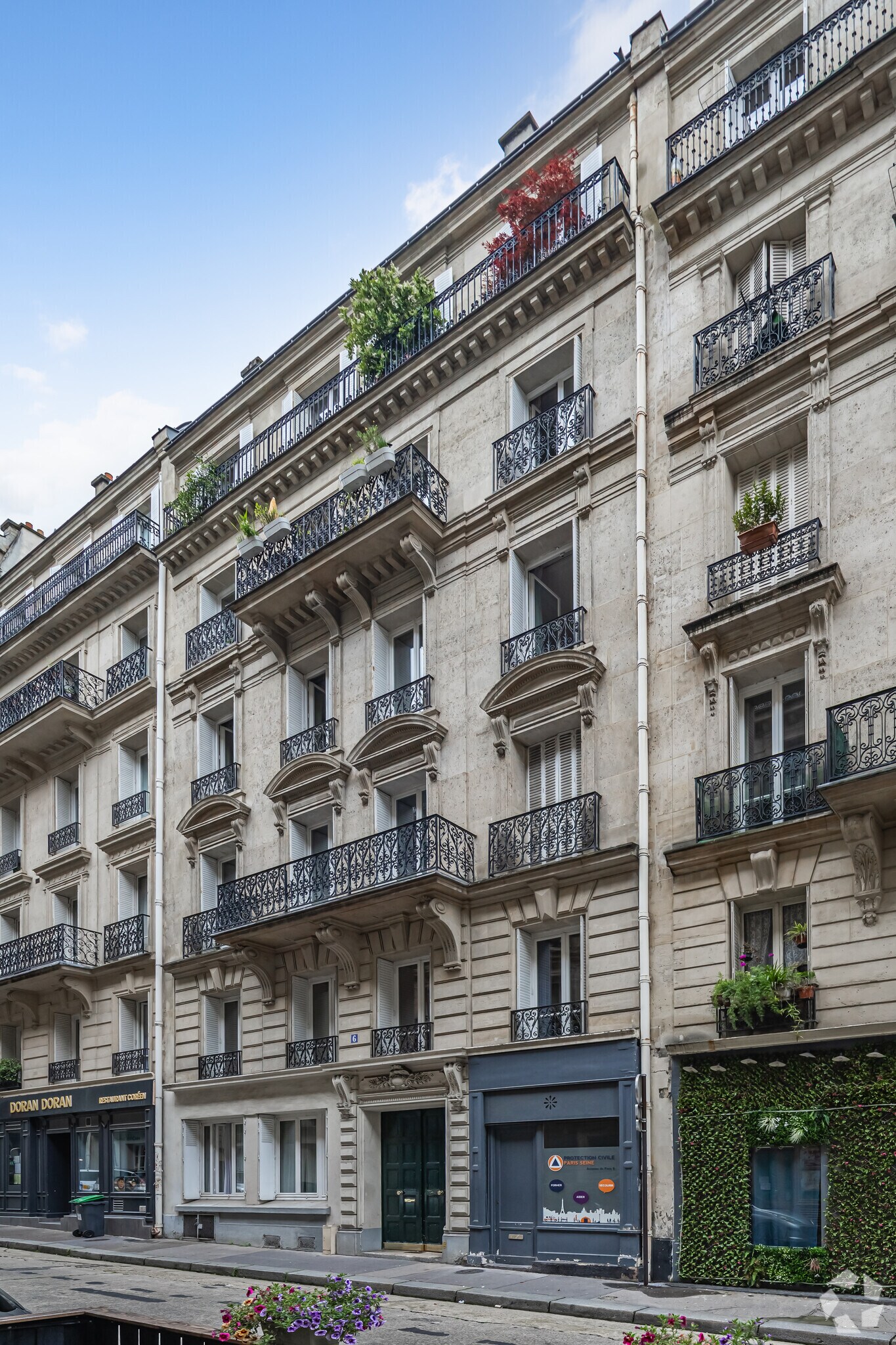 6 Rue Sainte-Beuve, Paris for lease Primary Photo- Image 1 of 2