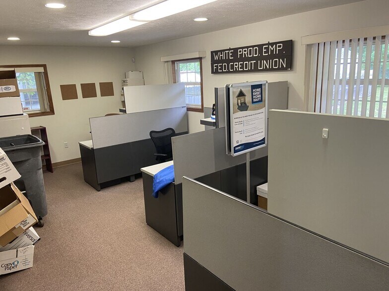 611 Grand Rapids St, Middleville, MI 49333 Retail for Sale